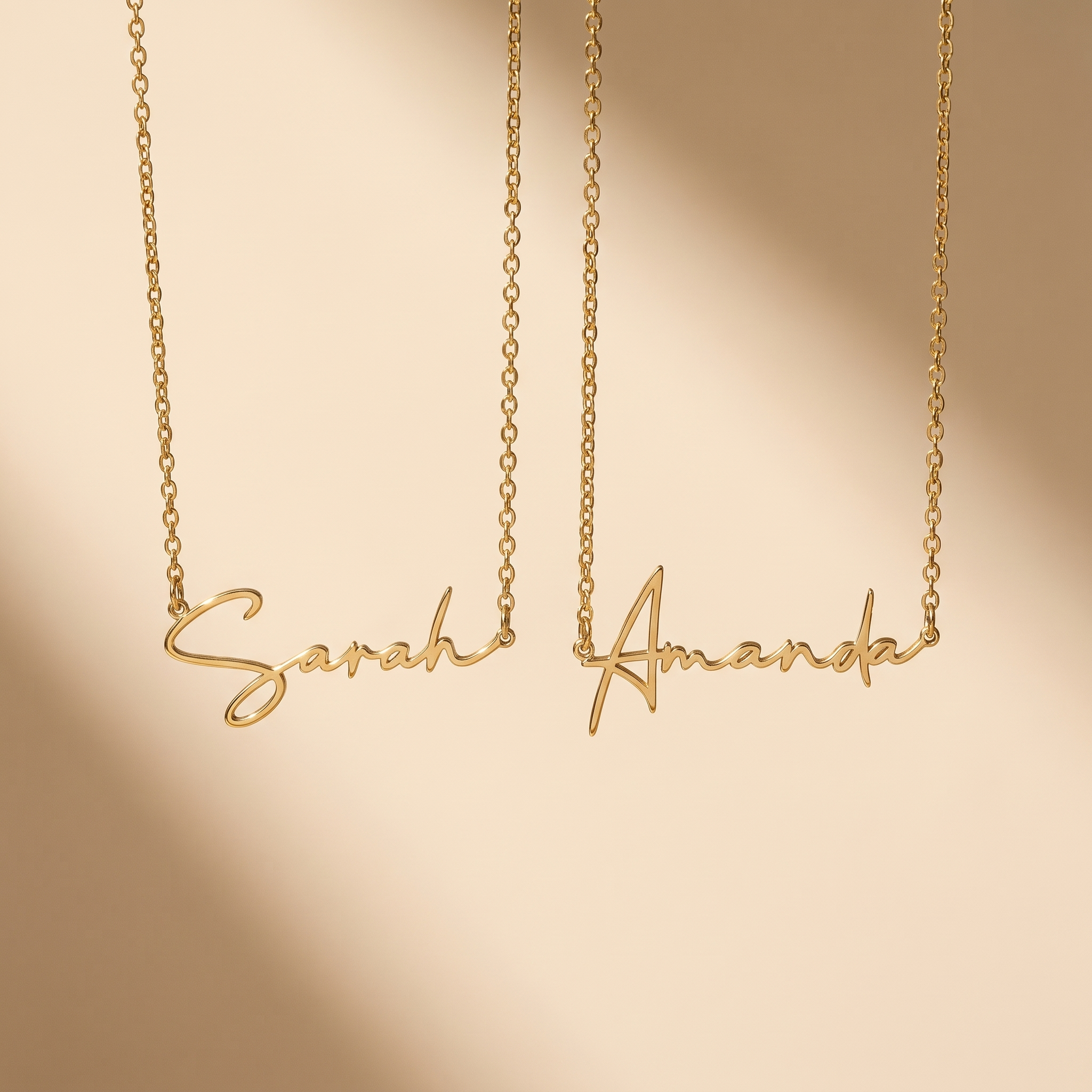 LAURA - NAAMKETTING